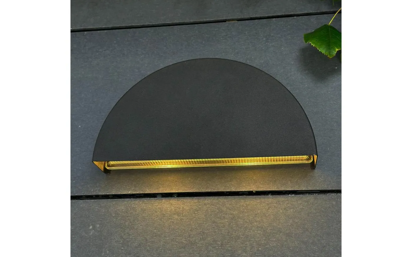 Scott Vägglampa 27cm Svart IP44