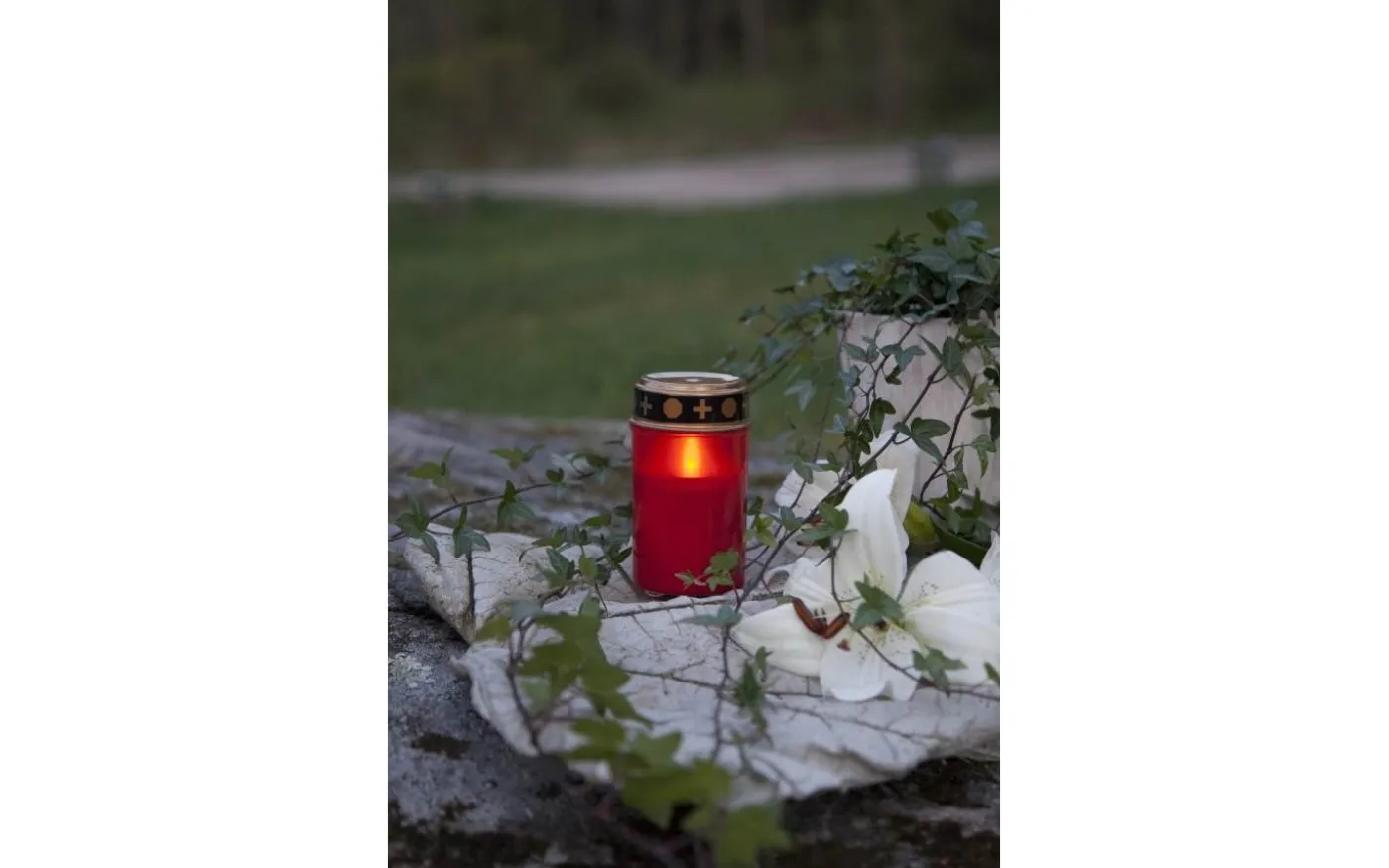 Serene Batteridrivet Gravljus 12cm Timer 300h Röd