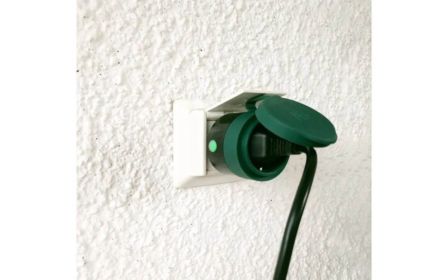 Plugin För Vägguttag|Star Trading Smarta Hem<Star Trading Smart Life Wi-Fi Plugg Svart/Grön IP44