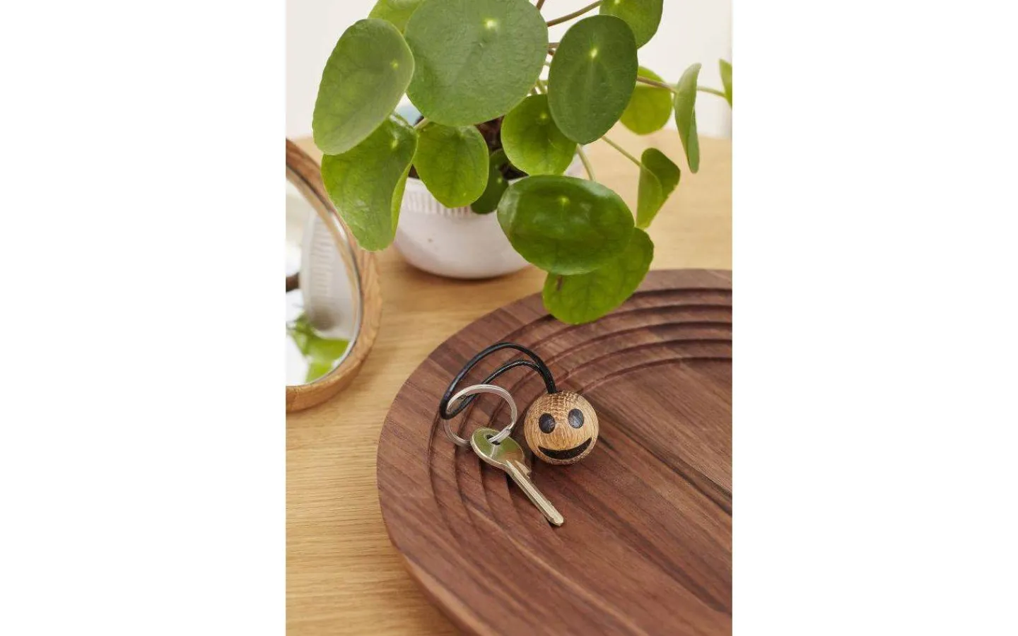 Trädekorationer<Spring Copenhagen Smiley Emoji Nyckelring Ø3cm Ek