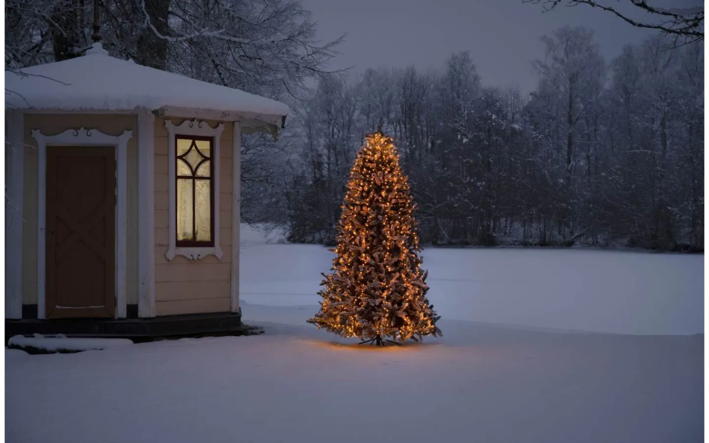 Julgransbelysning<Konstsmide Snömagi Julgransslinga 2,4m Cluster Amber LED IP44