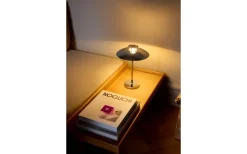 Halo Design Stepp 1-2-3 Uppladdningsbar Bordslampa LED 2,5W 2700K 28cm Krom IP54* Uppladdningsbara Lampor Utomhus|Uppladdningsbara Lampor Utomhus