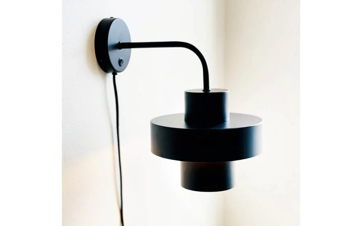 Lampetter|Läslampor<Dyberg Larsen Stoke Vägglampa Svart