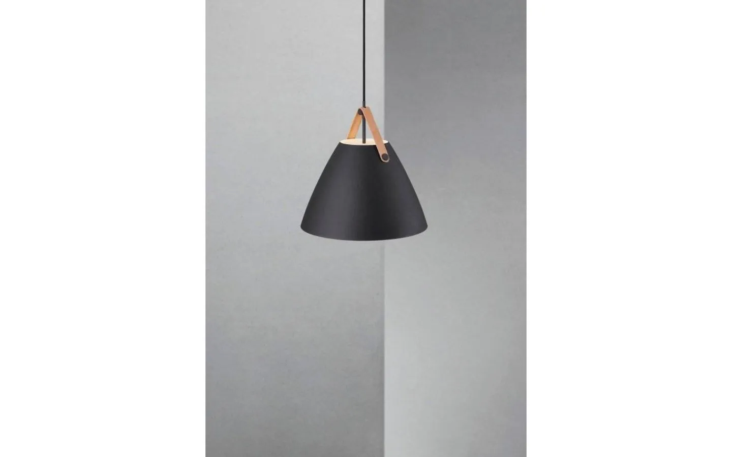 Design for the people Strap Taklampa 36cm Svart* Kök & Matplats