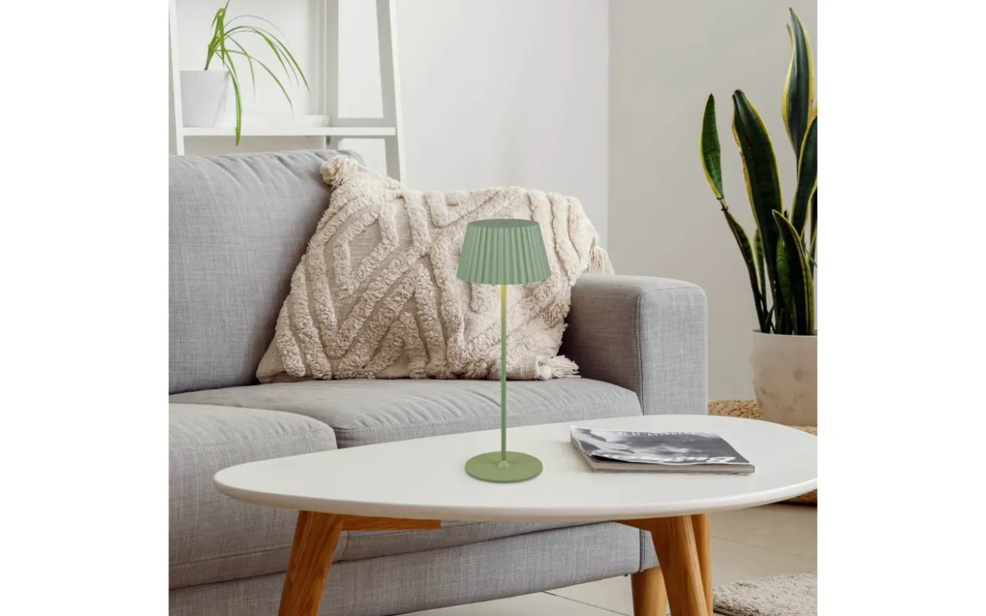 Suarez Laddbar Bordslampa LED Pistagegrön IP44