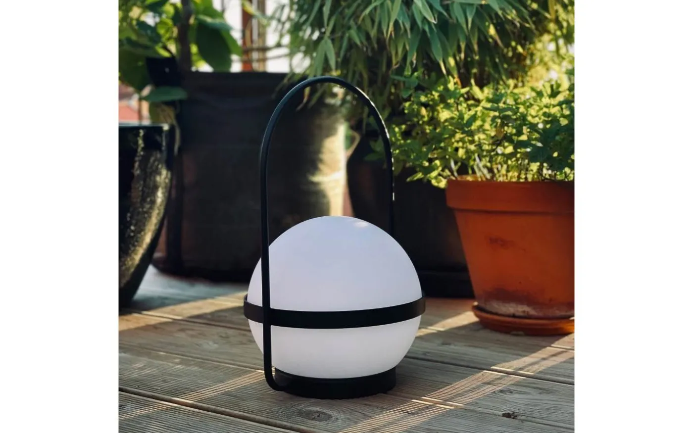 Summer Laddbar/Solcells Lykta 36cm LED 3000K Vit/Svart IP44