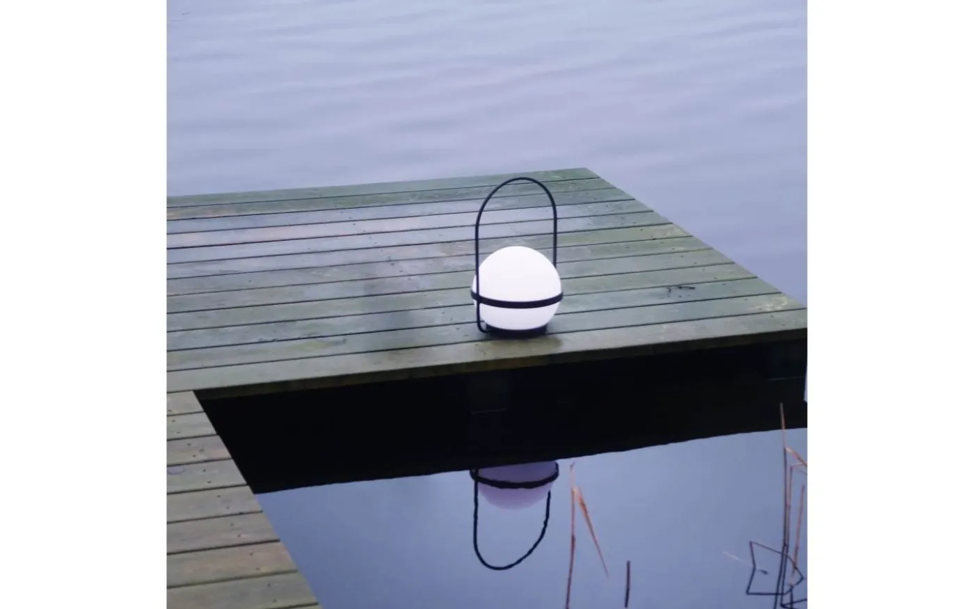 Summer Laddbar/Solcells Lykta 36cm LED 3000K Vit/Svart IP44