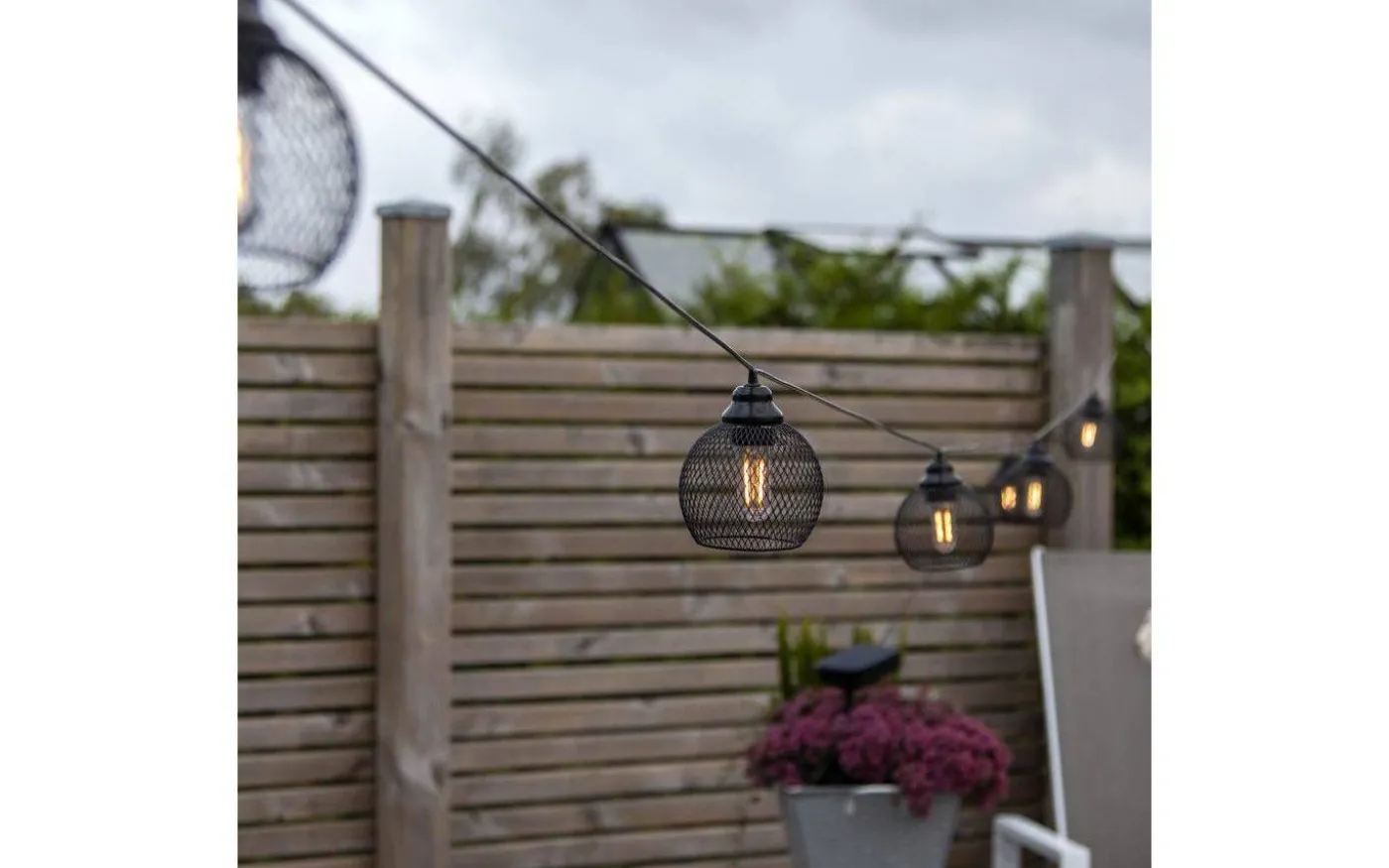 Sunlight Solcellsdriven Ljusslinga 7m Svart