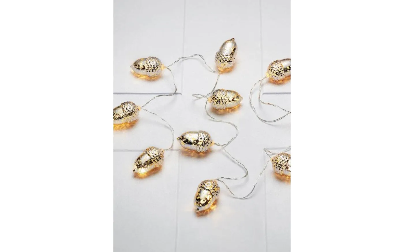 Teah Batteridriven Ljusslinga Ekollon 1,35m 10 lampor