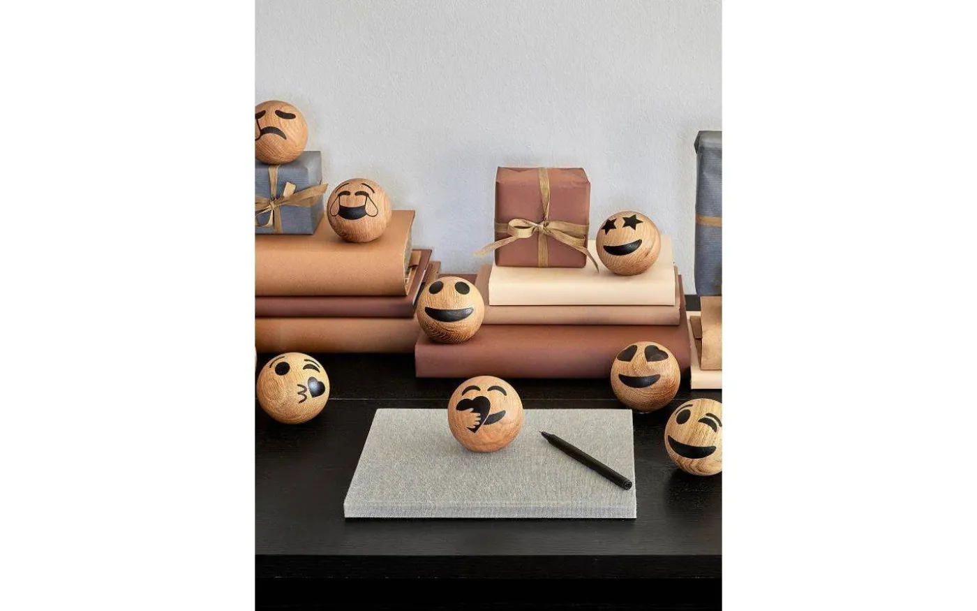 Tears of Joy Emojiboll 7cm Ek