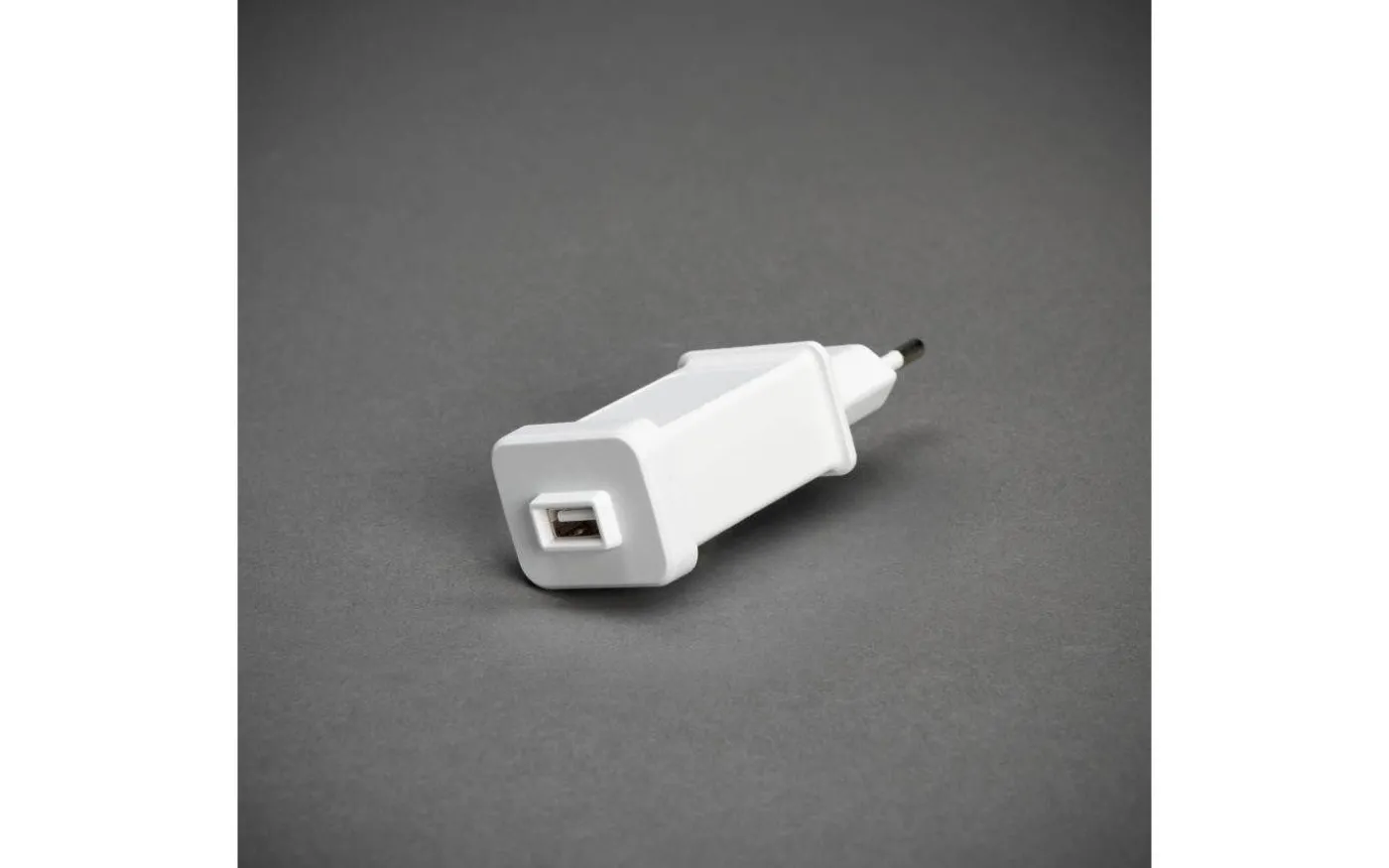 Transformator 5V Max 3,6W USB Vit Inomhusbruk