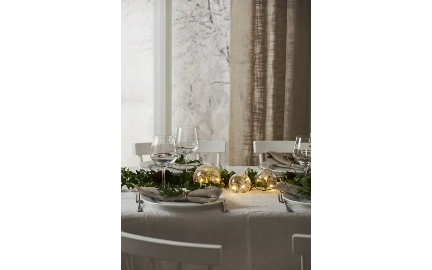 Triss Batteridriven Ljusslinga med Glaskupor 9cm Klar