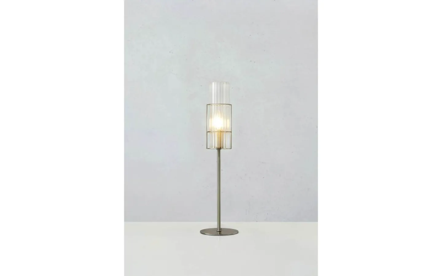 Vardagsrum|Bordslampor<Markslojd Tubo Bordslampa 50cm Satin Nickel/Klar