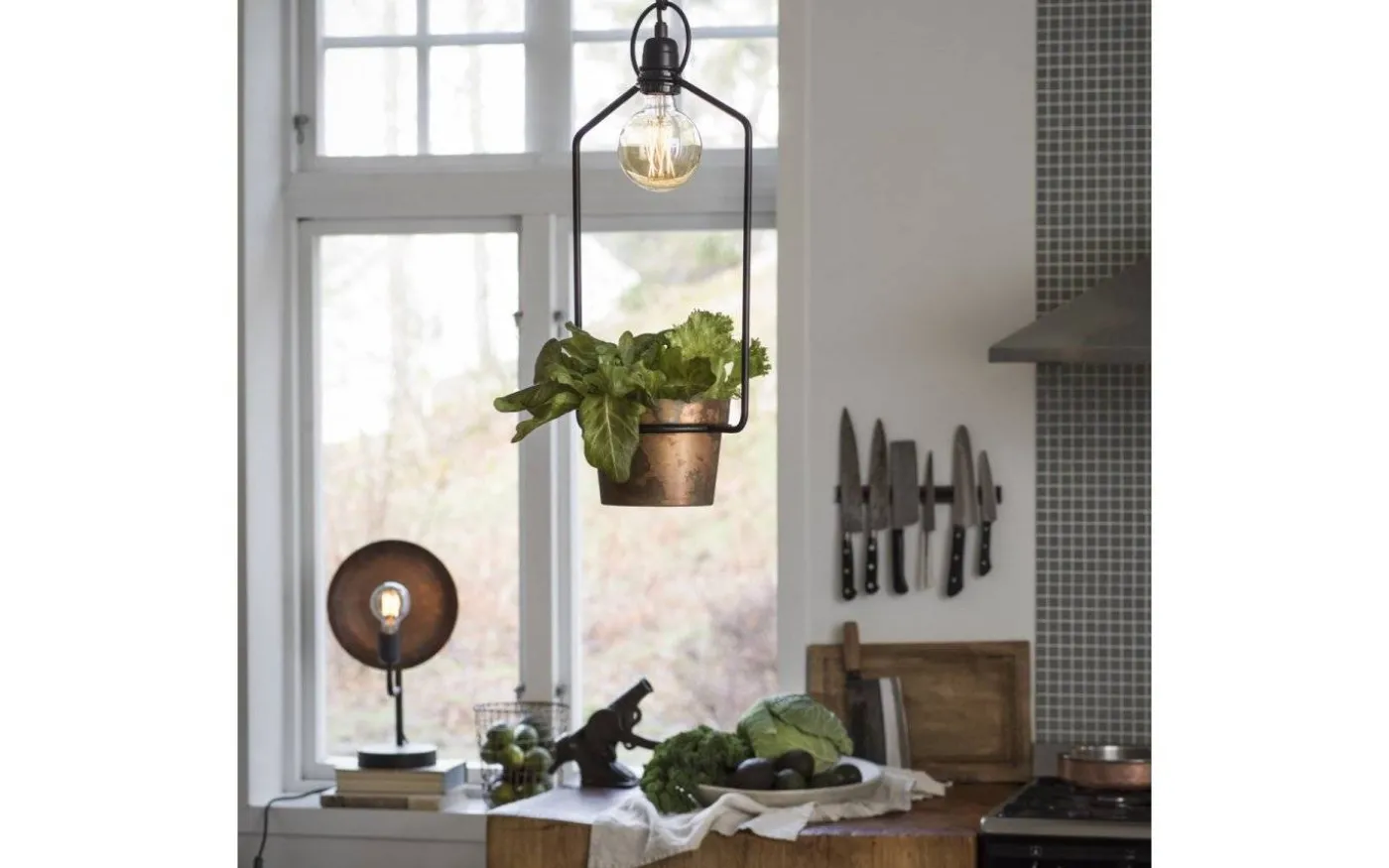 Uptown Fönsterlampa Med Blomkruka