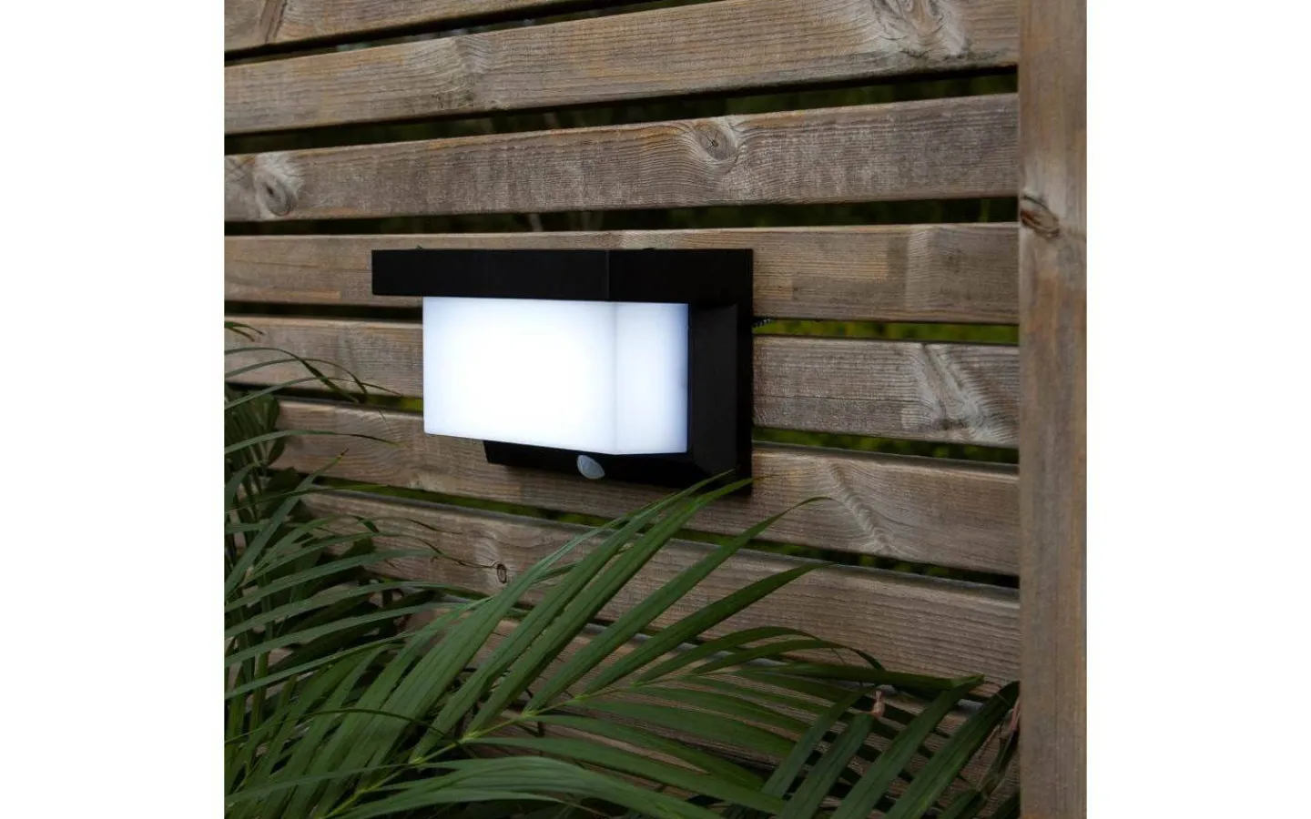 Solcellslampor Vägg|Visa Alla Solcellslampor<Star Trading Valla Solcellslampa 6500K 800lm Svart