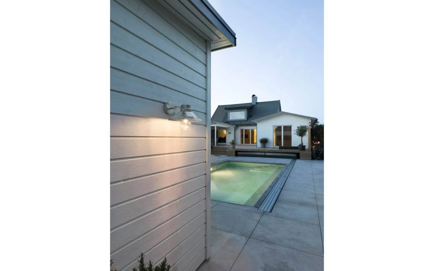 Kustnära Belysning|Vägglyktor<Konstsmide Vega Vägglampa Galvaniserad IP54