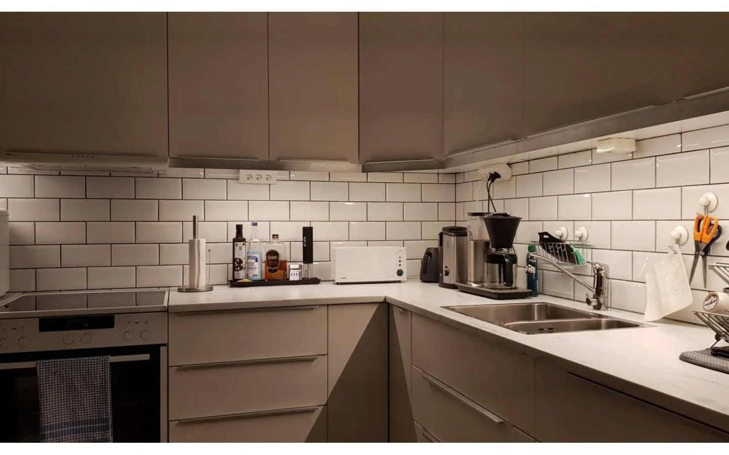 Malmbergs Vägguttag Nova, 3-vägs* Strömbrytare & Vägguttag