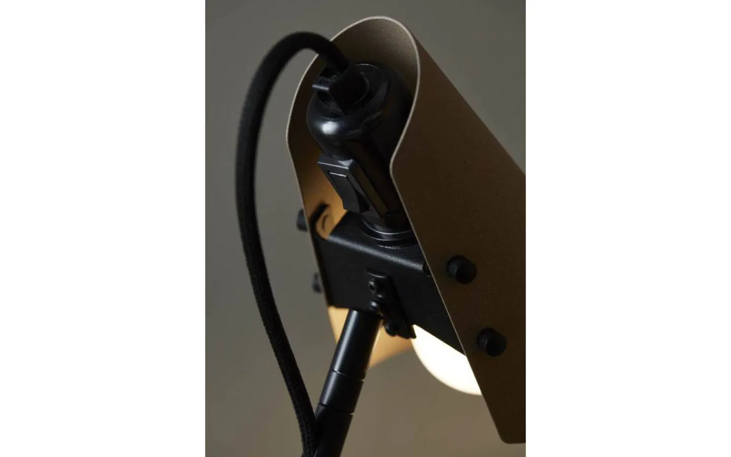 Belid Vincent Skrivbordslampa 60cm Sandstruktur/Svartstruktur* Skrivbordslampor