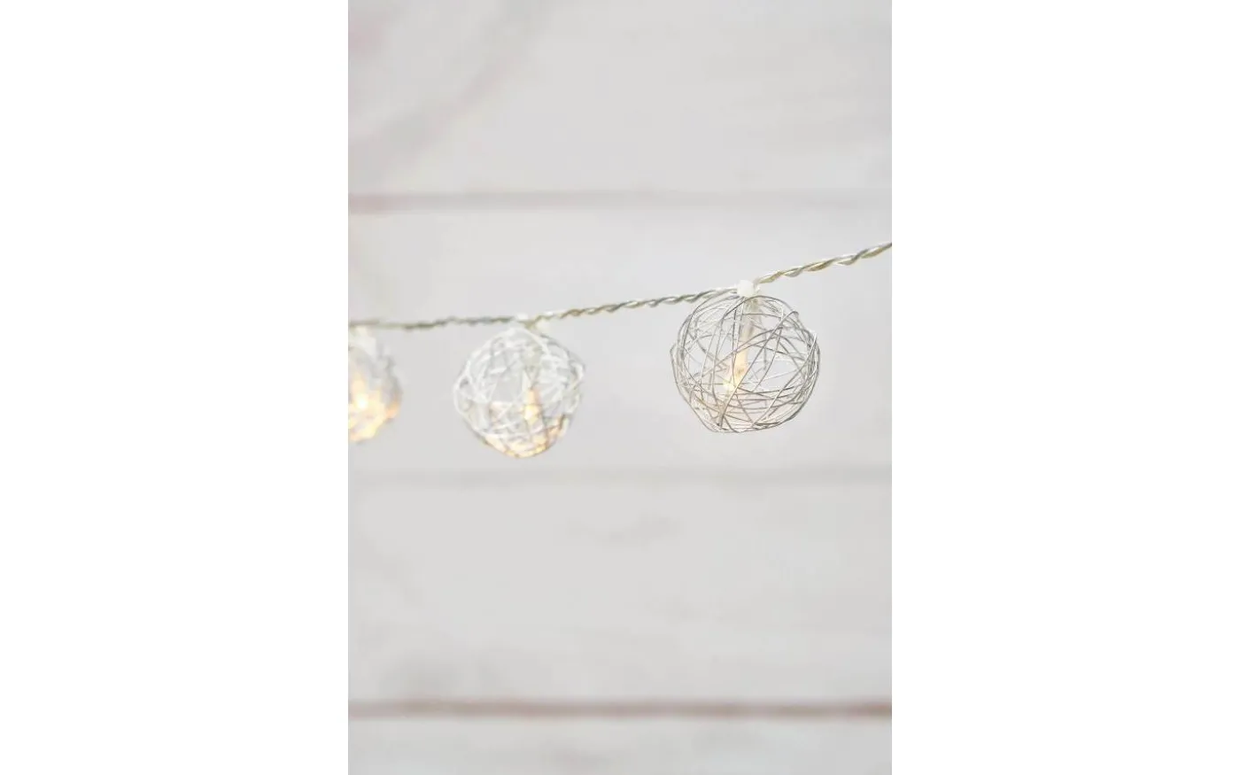 Zoo Batteridriven Ljusslinga 1,35m 10 Ljusbollar silver