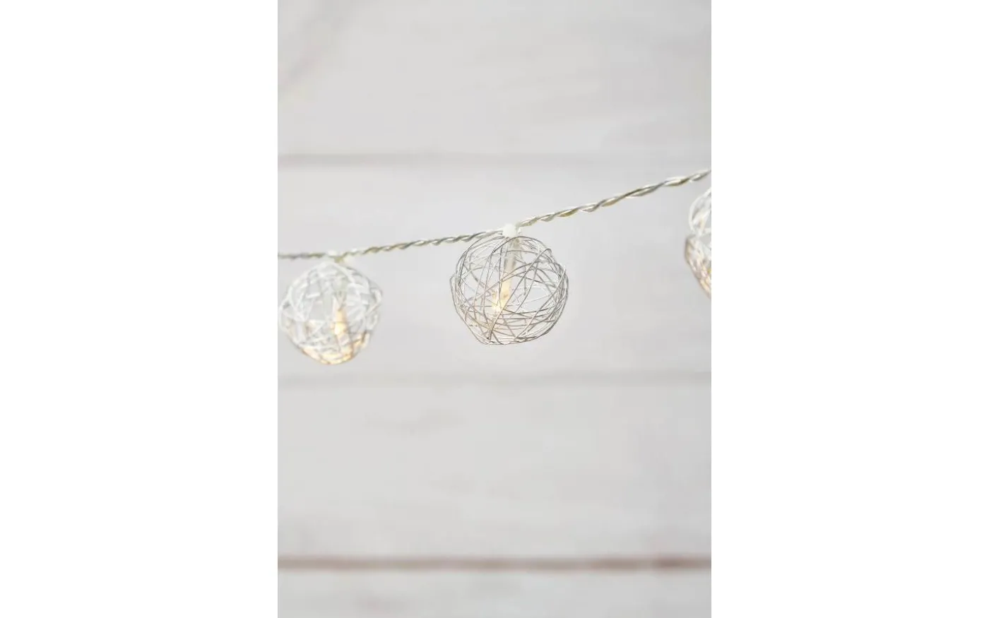 Zoo Batteridriven Ljusslinga 1,35m 10 Ljusbollar silver